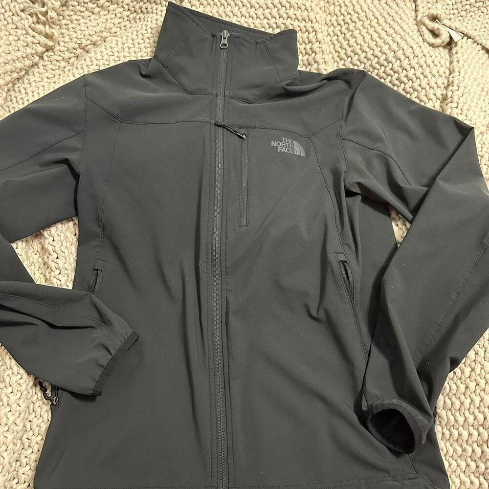 Black the north face jacket